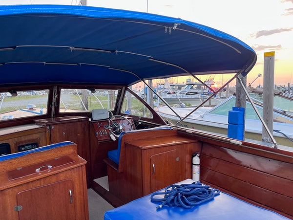 1963 Lyman 25' Sleeper
